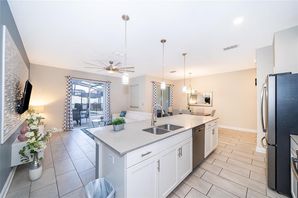 4 bedroom vacation townhouse at Storey Lake - Image 9