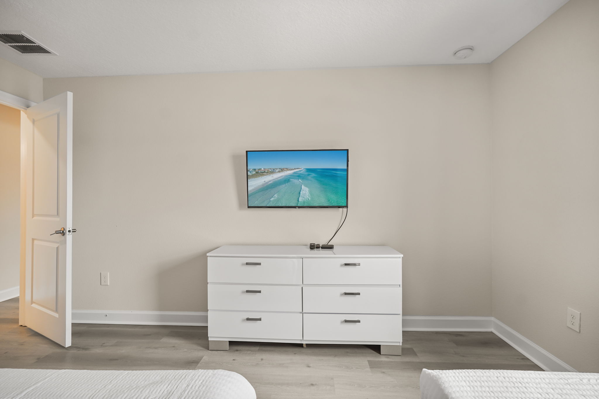 4 bedroom vacation townhouse at Storey Lake - Image 17