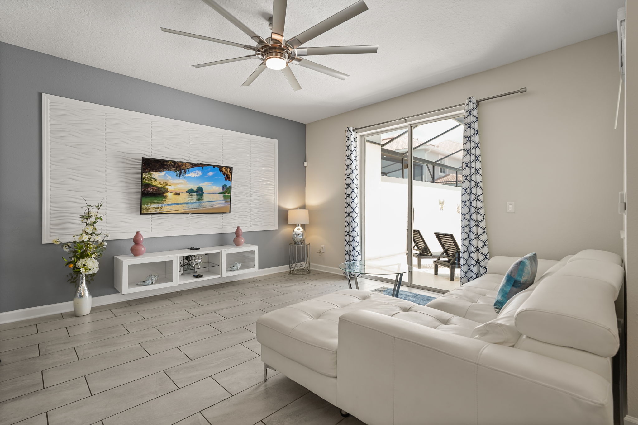 4 bedroom vacation townhouse at Storey Lake - Image 2