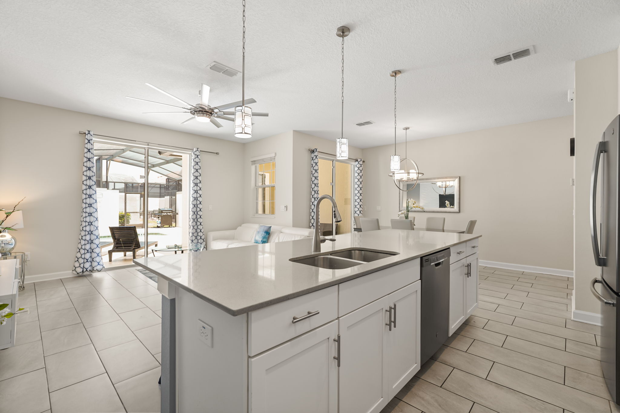 4 bedroom vacation townhouse at Storey Lake - Image 9