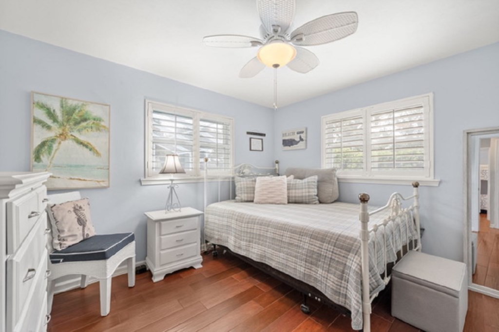 Second Bedroom with Queen Bed