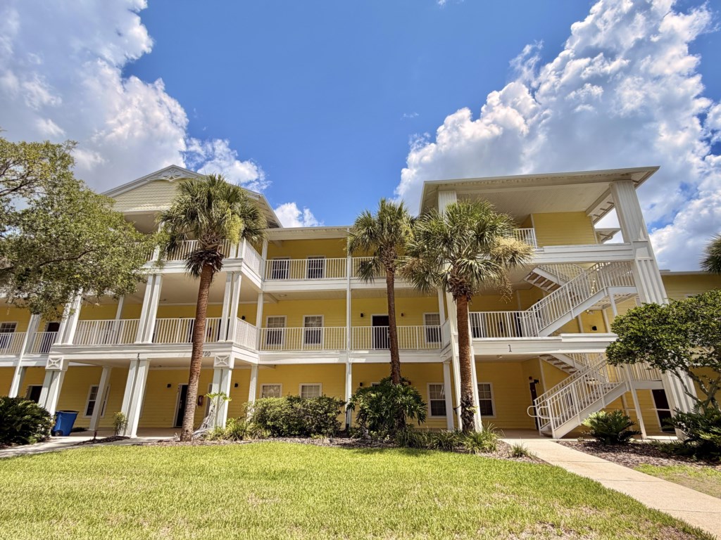 Beautifully maintained property in a prime resort location.
