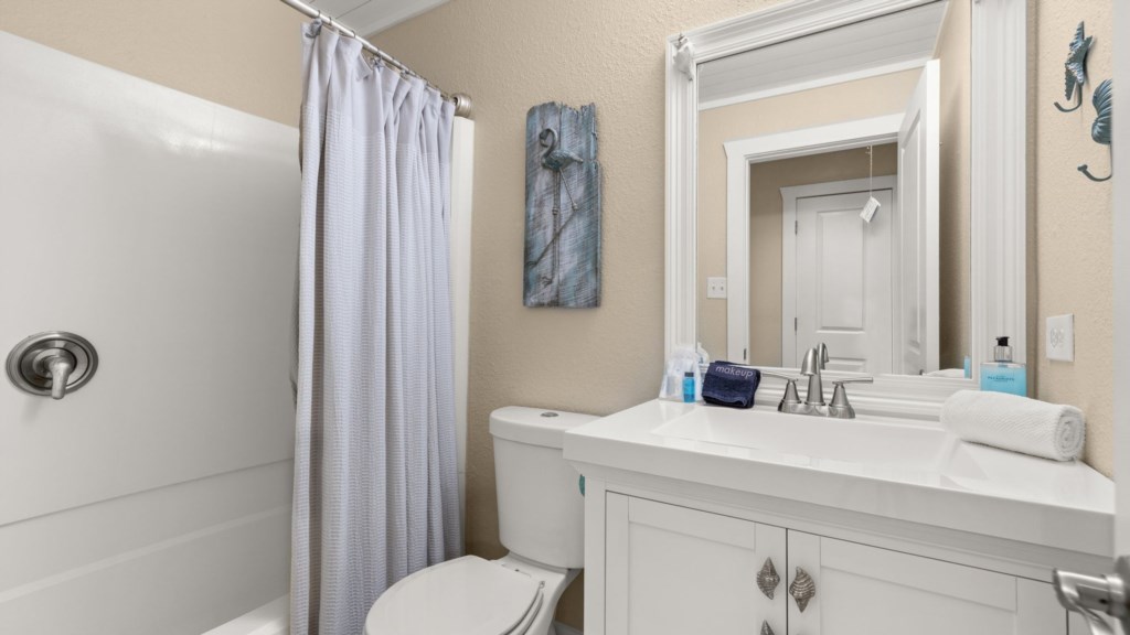 16-custom-PANHANDLE-22400FRONTBEACHRD6-14