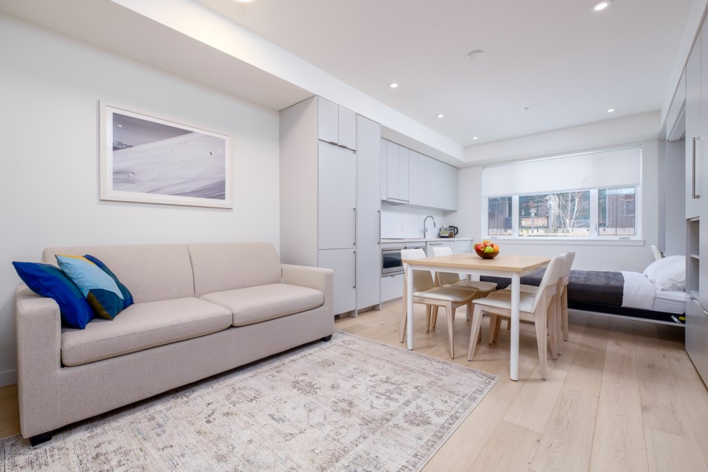 TheCrescentUNIT108-s-2026-lw-005