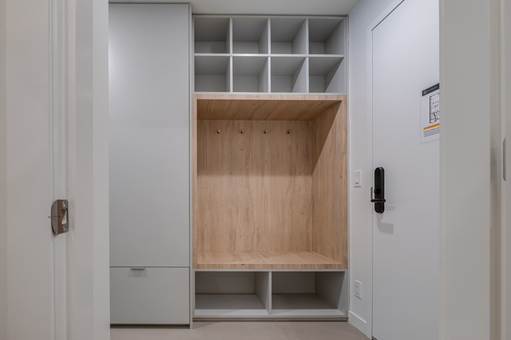 TheCrescentUNIT108-s-2026-lw-030