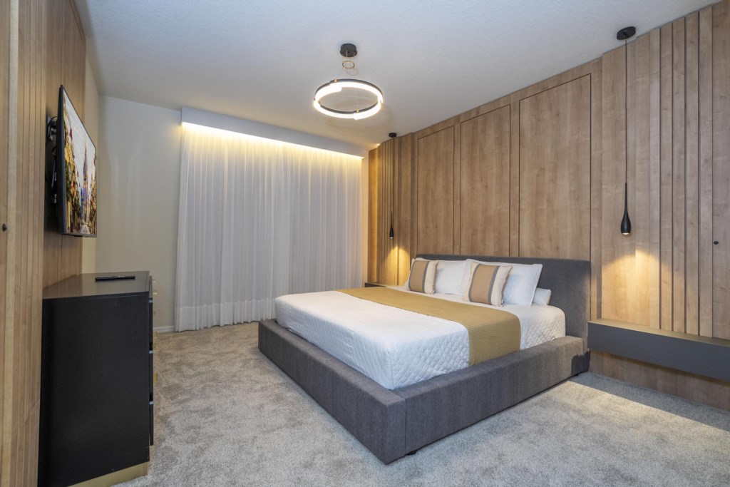 King bedroom 1st floor w/ flat screen TV