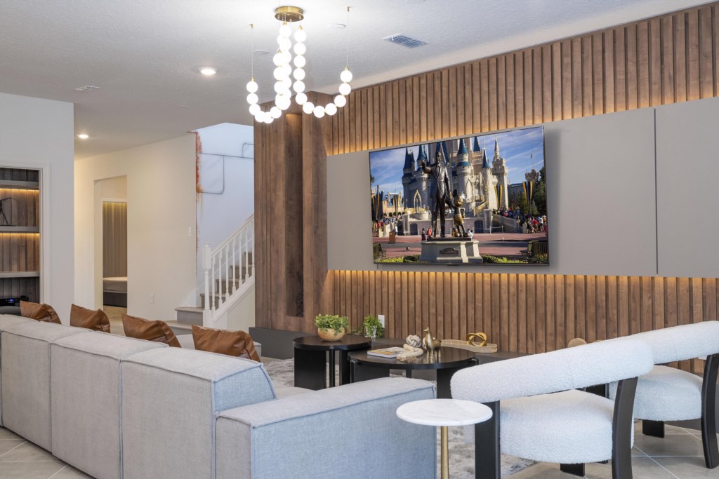 Open Floor Concept Living & Dining w/ Luxury furnishing