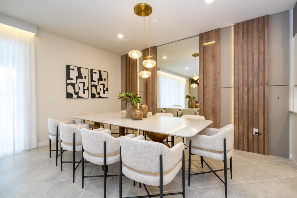 Open Floor Concept Living & Dining w/ Luxury furnishing