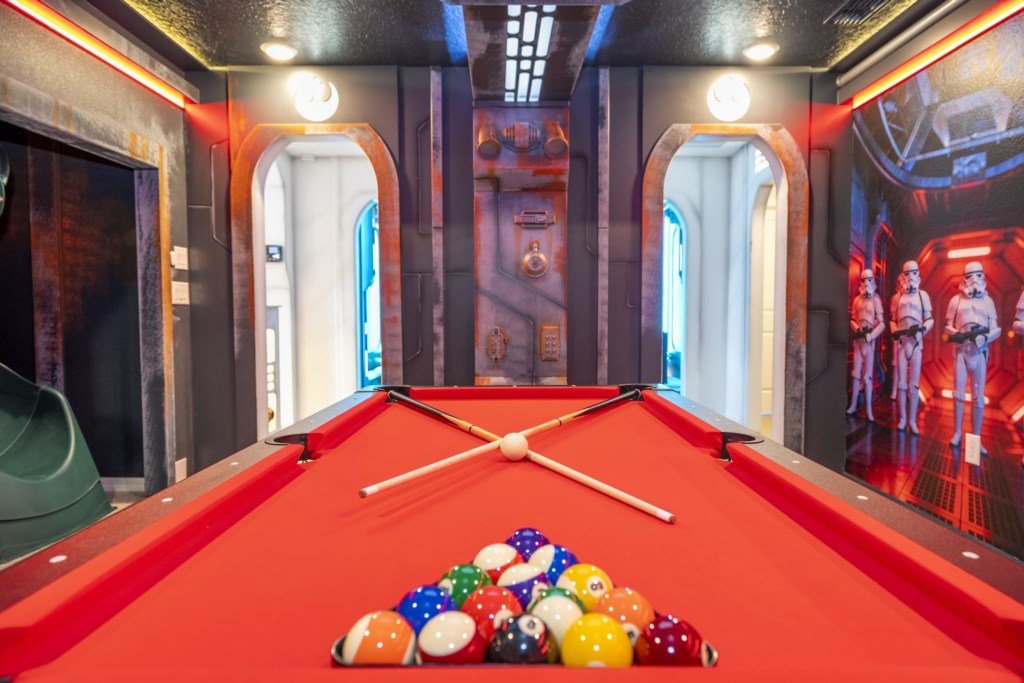 Star Wars themed loft w/ pool table and Home Theater