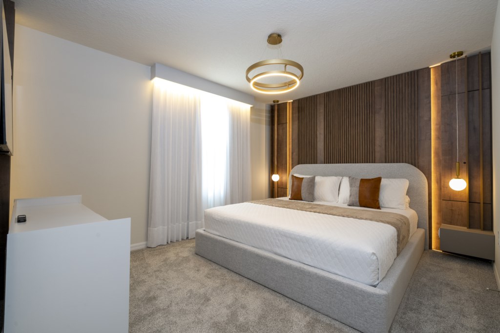 King bedroom w/ TV
