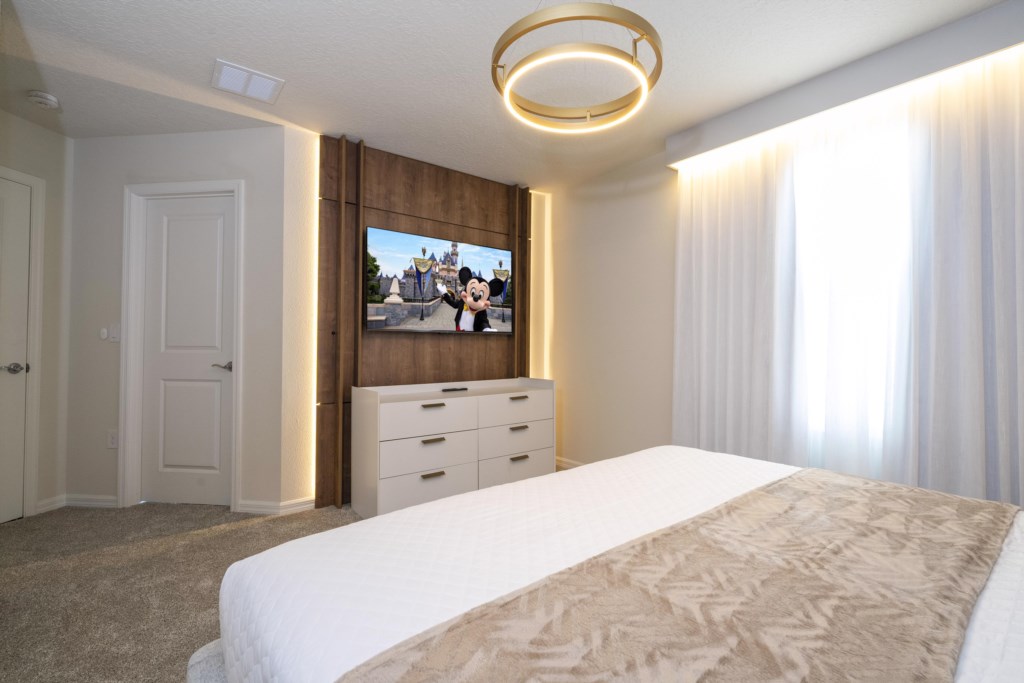 King bedroom w/ TV