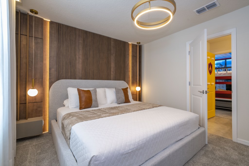 King bedroom w/ TV