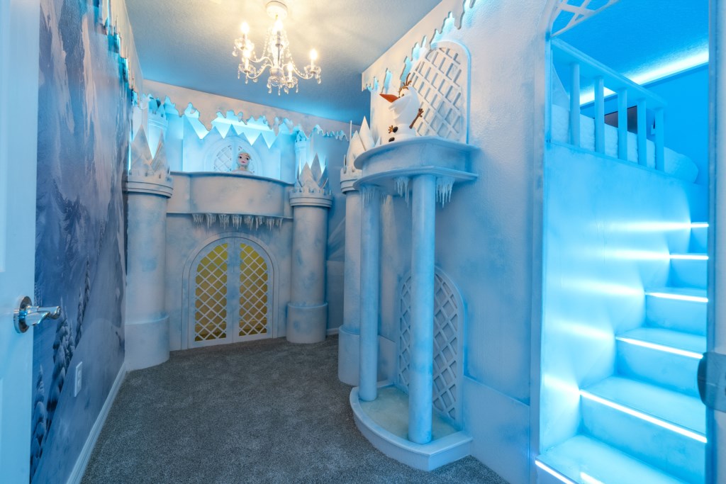 Frozen Themed bedroom w/ bunk bed full over full & TV