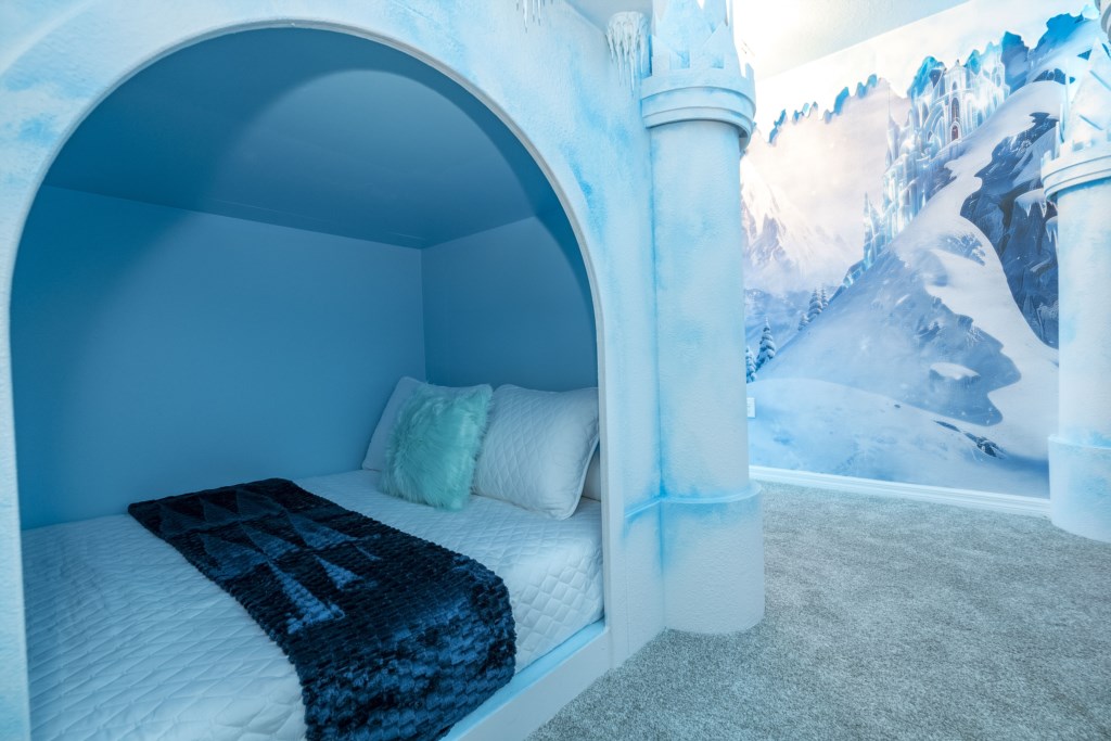 Frozen Themed bedroom w/ bunk bed full over full & TV