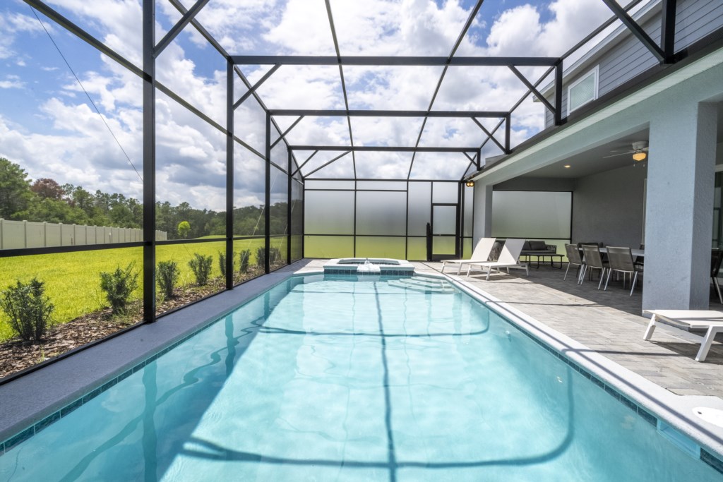 Property private swimming pool w/ spa (pool and spa heat is available for an additional charge)
