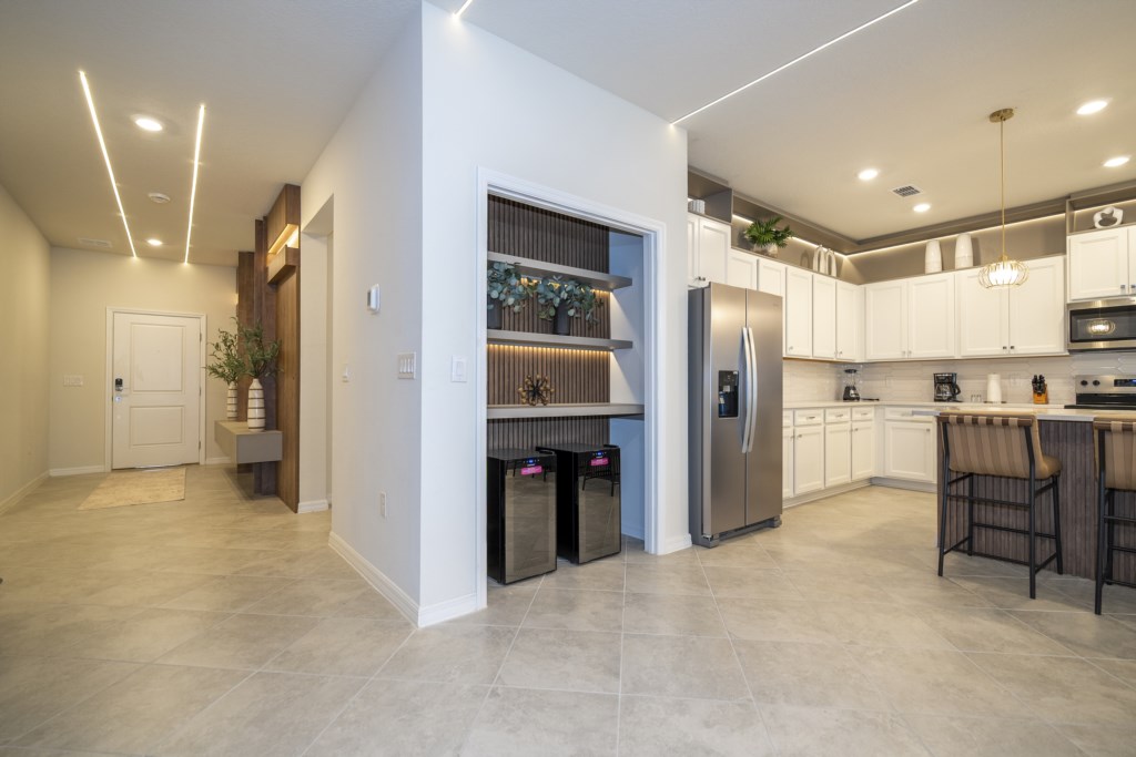 Open floor concept living & dining