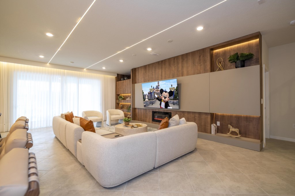 Open floor concept living & dining