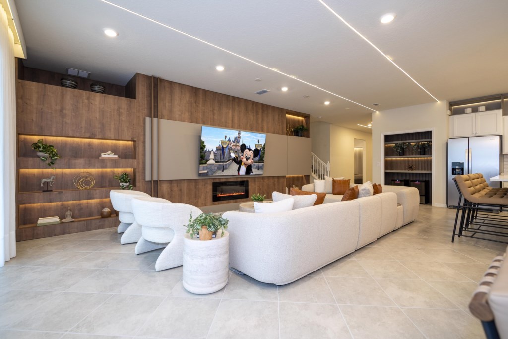 Open floor concept living & dining