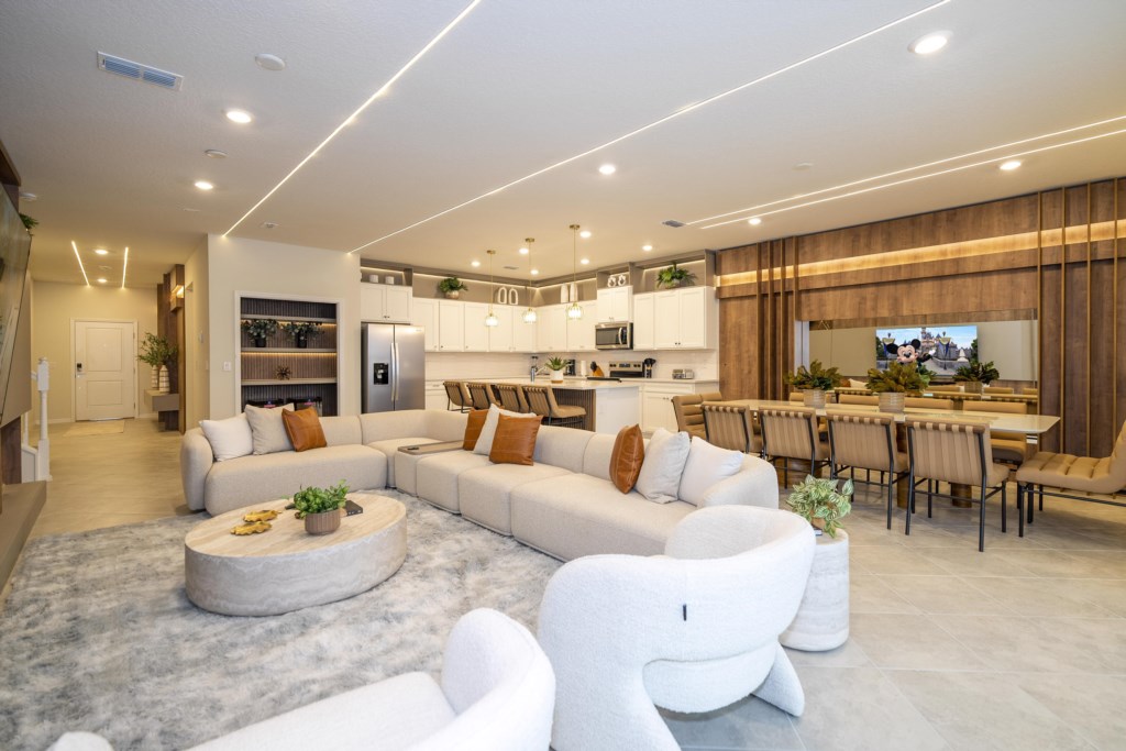 Open floor concept living & dining