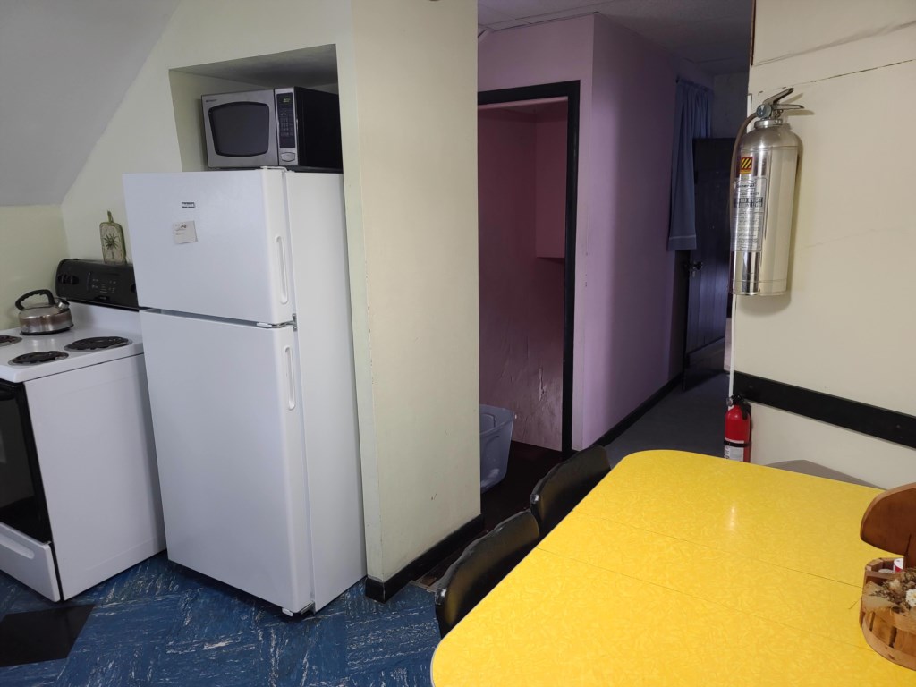 kitchen/ dining