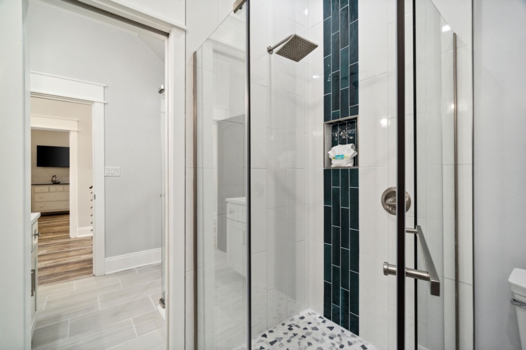 Bathrom On 1st Floor