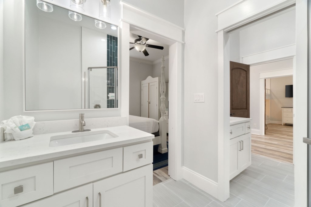 Bathrom On 1st Floor