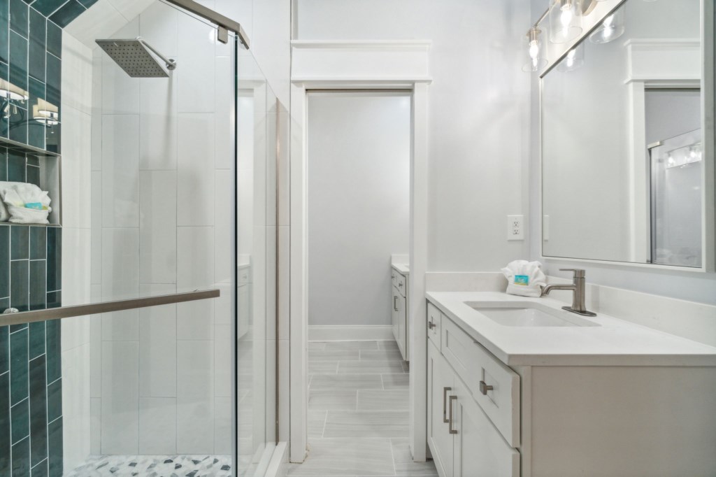 Bathrom On 1st Floor