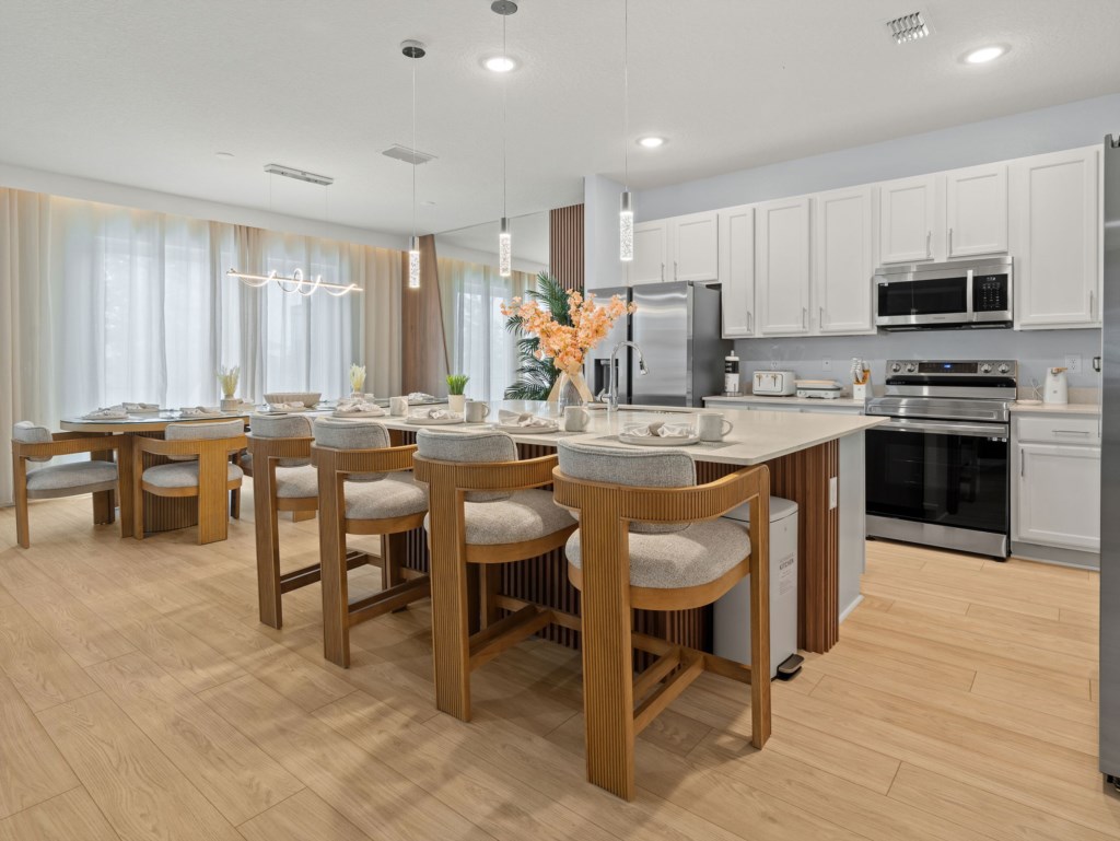 11-web-or-mls-251BalloDr-55