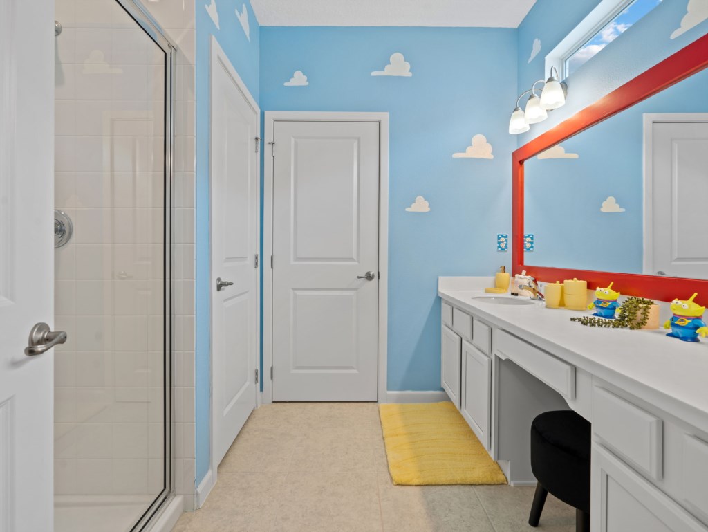 45-web-or-mls-251BalloDr-21