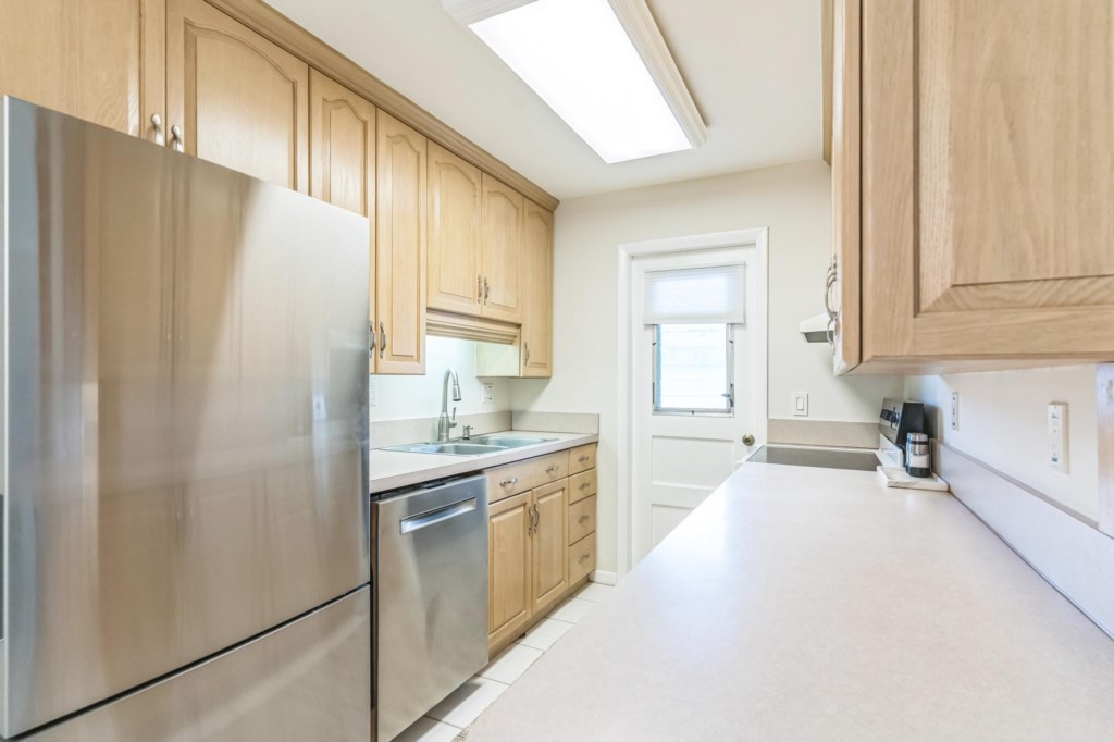 Stainless steel refrigerator and dishwasher