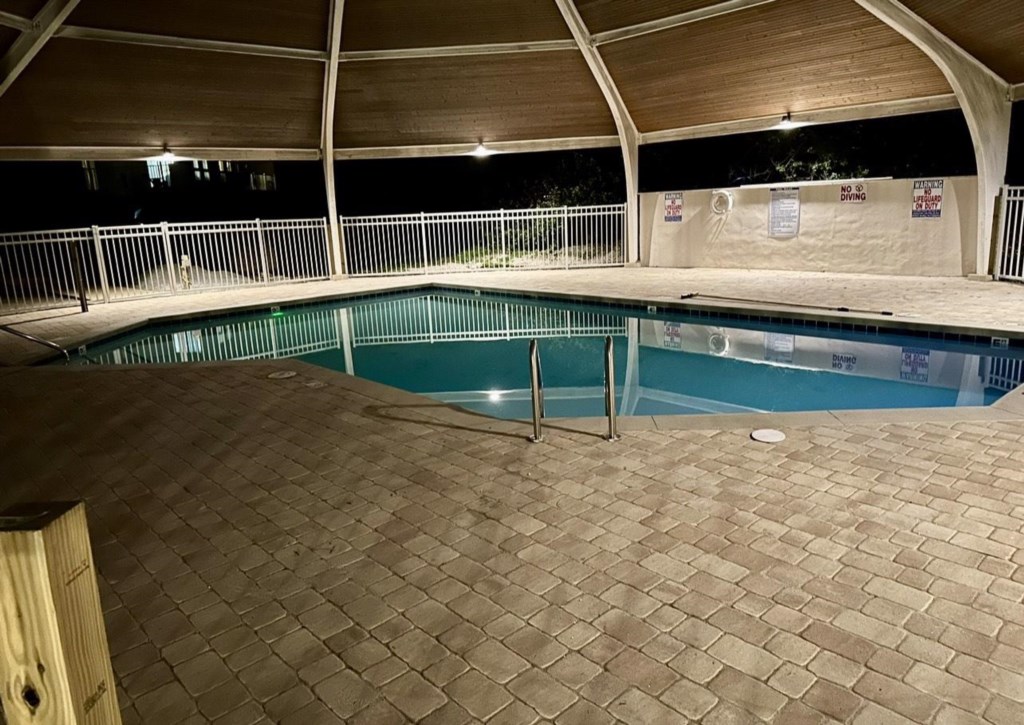 coveredheatedpool