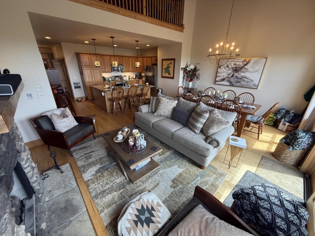 MainLounge