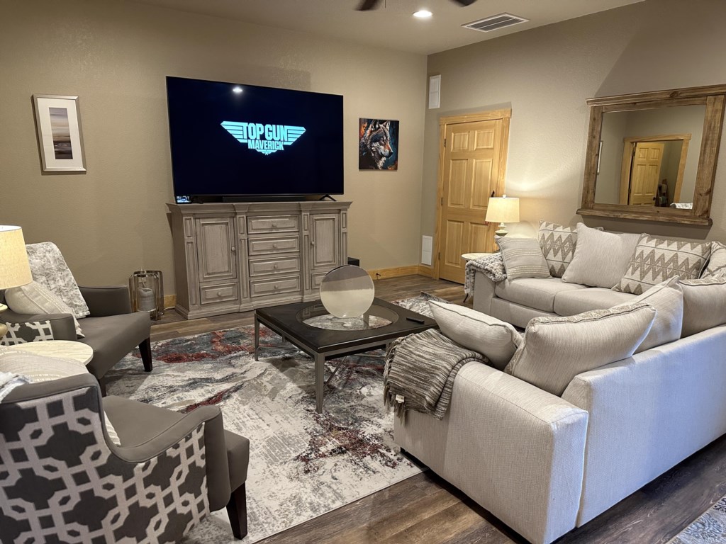 MovieLounge