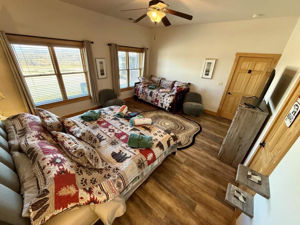 TheDenFamilybedroom