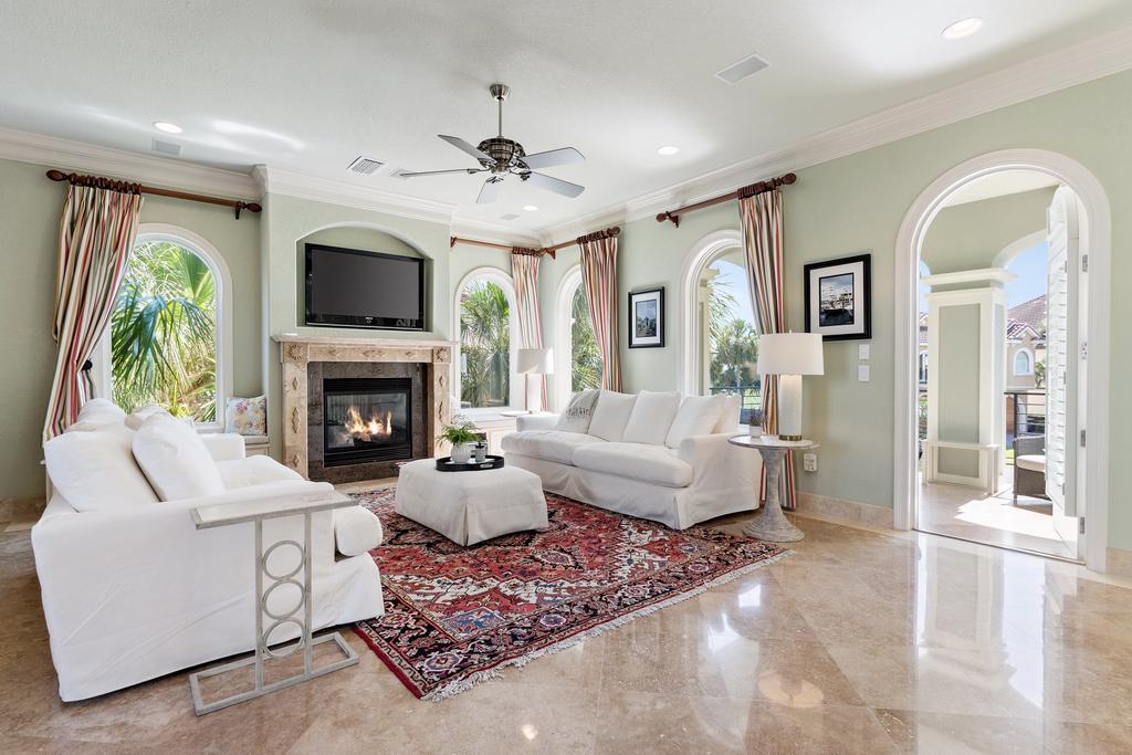 Living Area On 2nd Floor