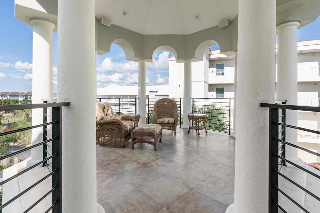 3rd Floor Balcony