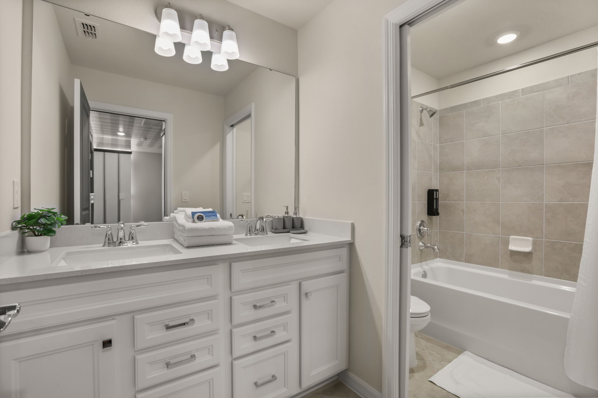 5 bedroom vacation townhouse at Windsor Cay - Image 37