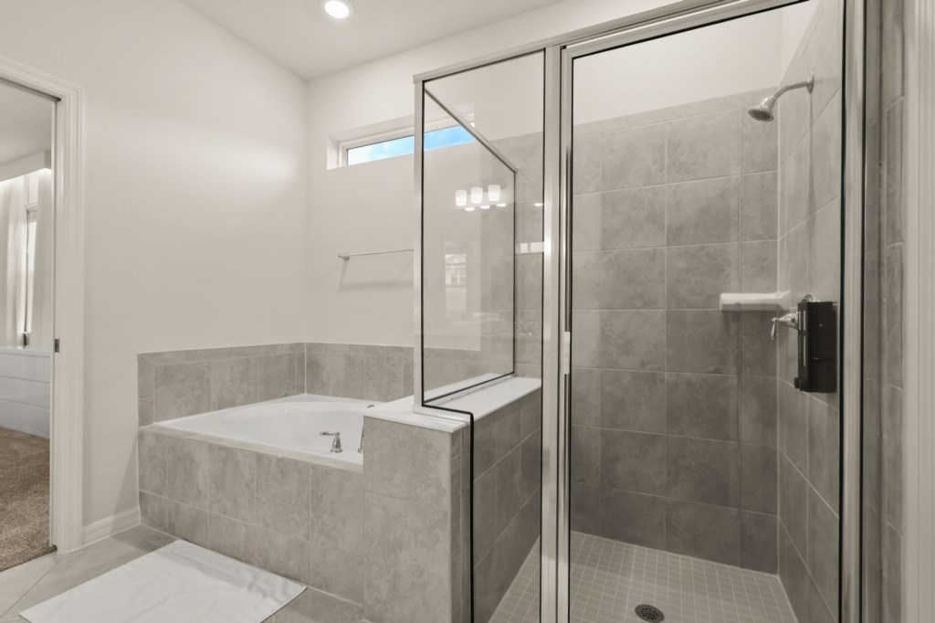 1001 Breezy Palms Way (62).jpg