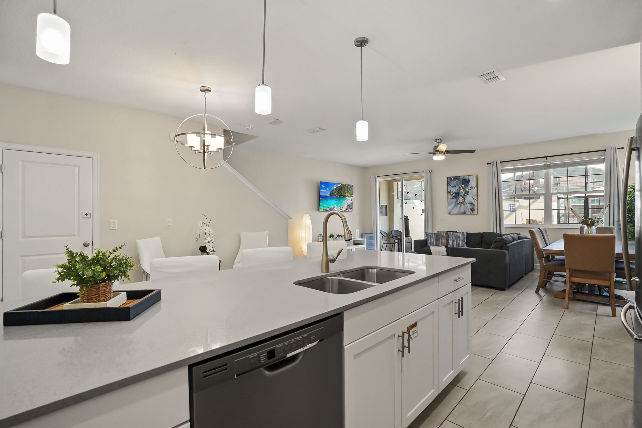 5 bedroom vacation townhouse at Storey Lake - Image 6