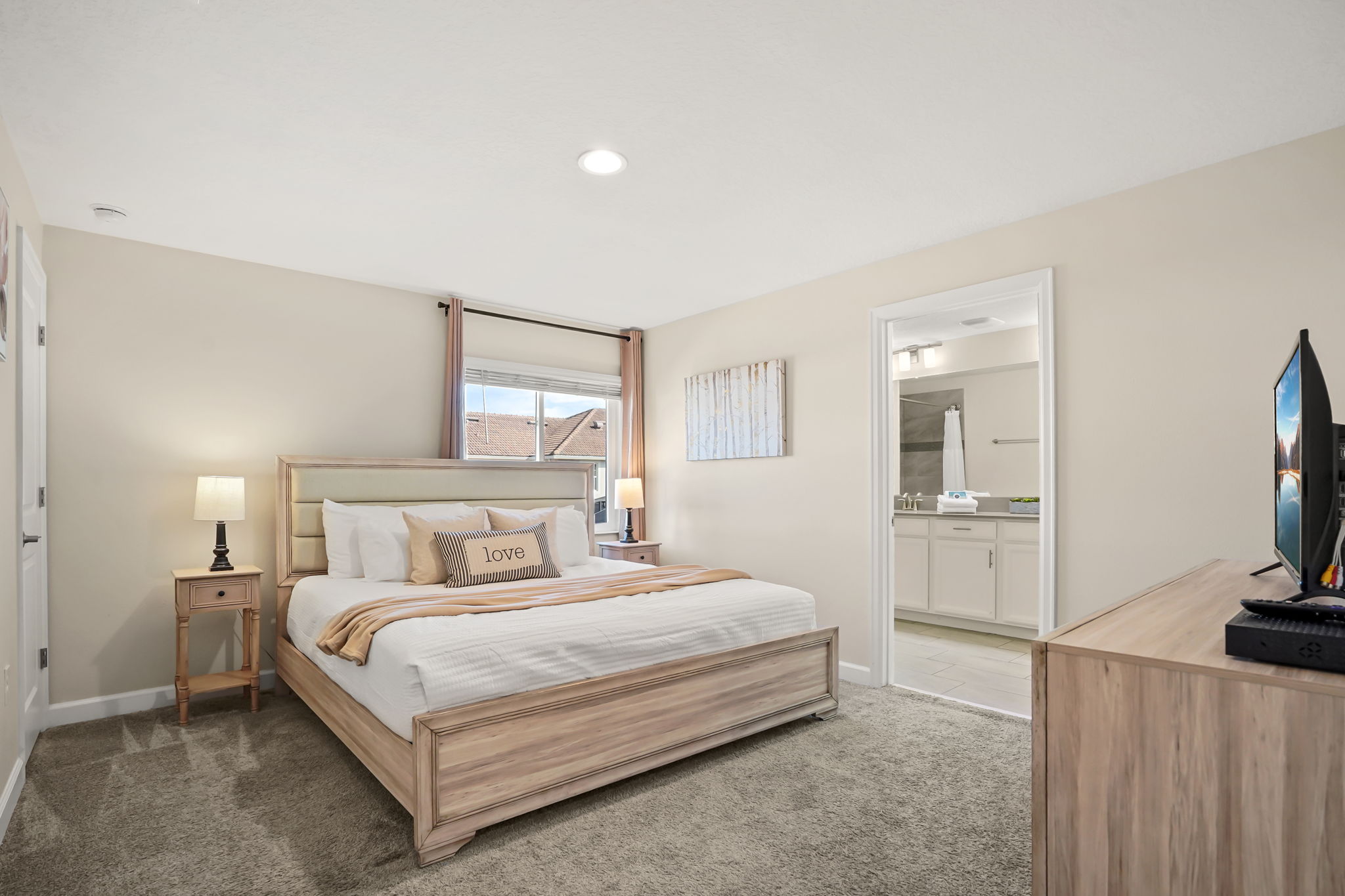 5 bedroom vacation townhouse at Storey Lake - Image 9