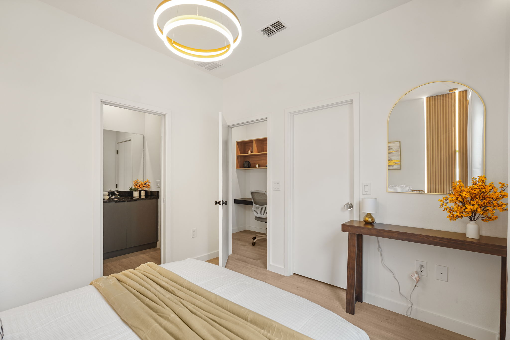 3 bedroom vacation townhouse at The Hub at Westside - Image 16