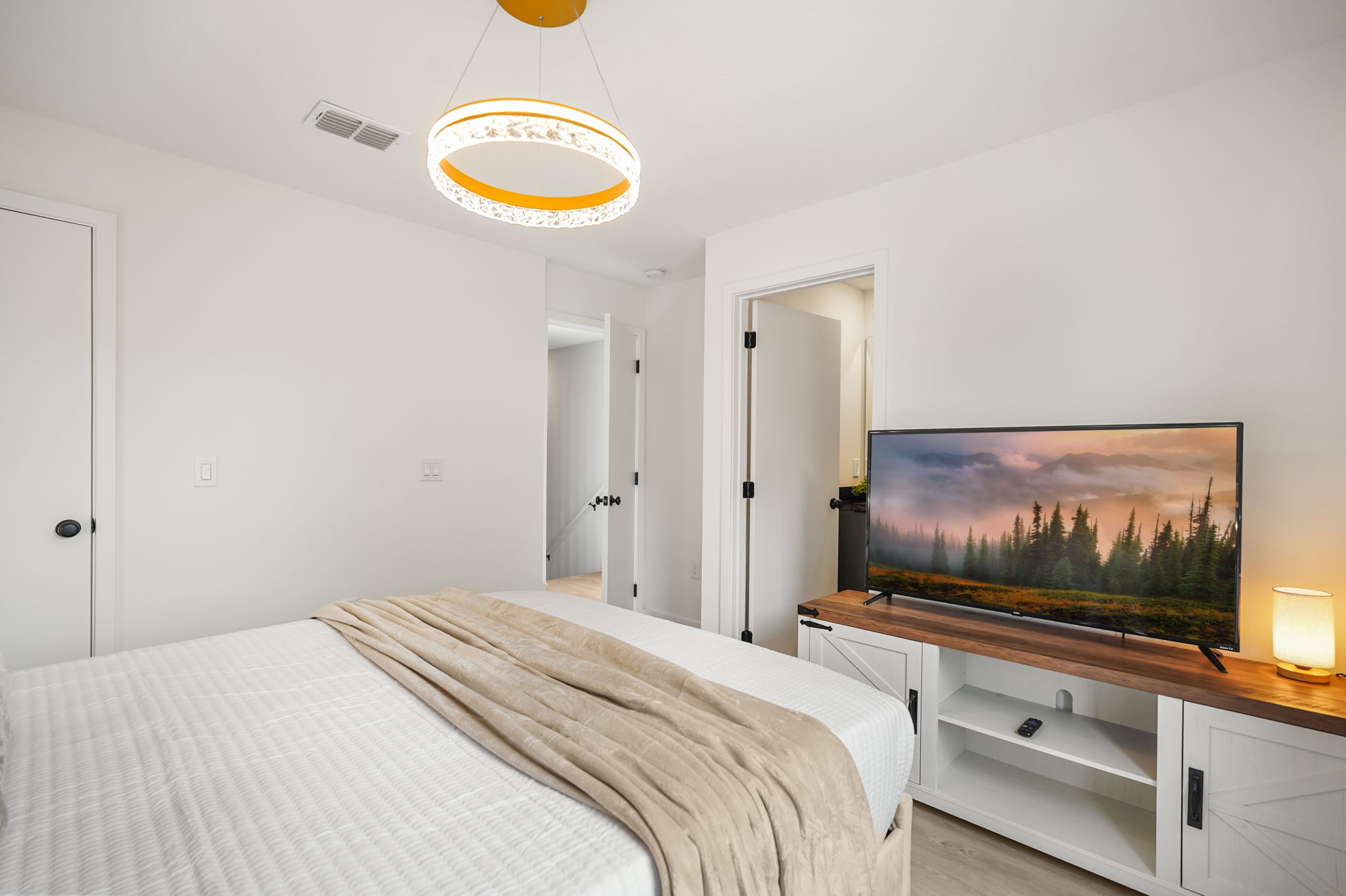 3 bedroom vacation townhouse at The Hub at Westside - Image 18