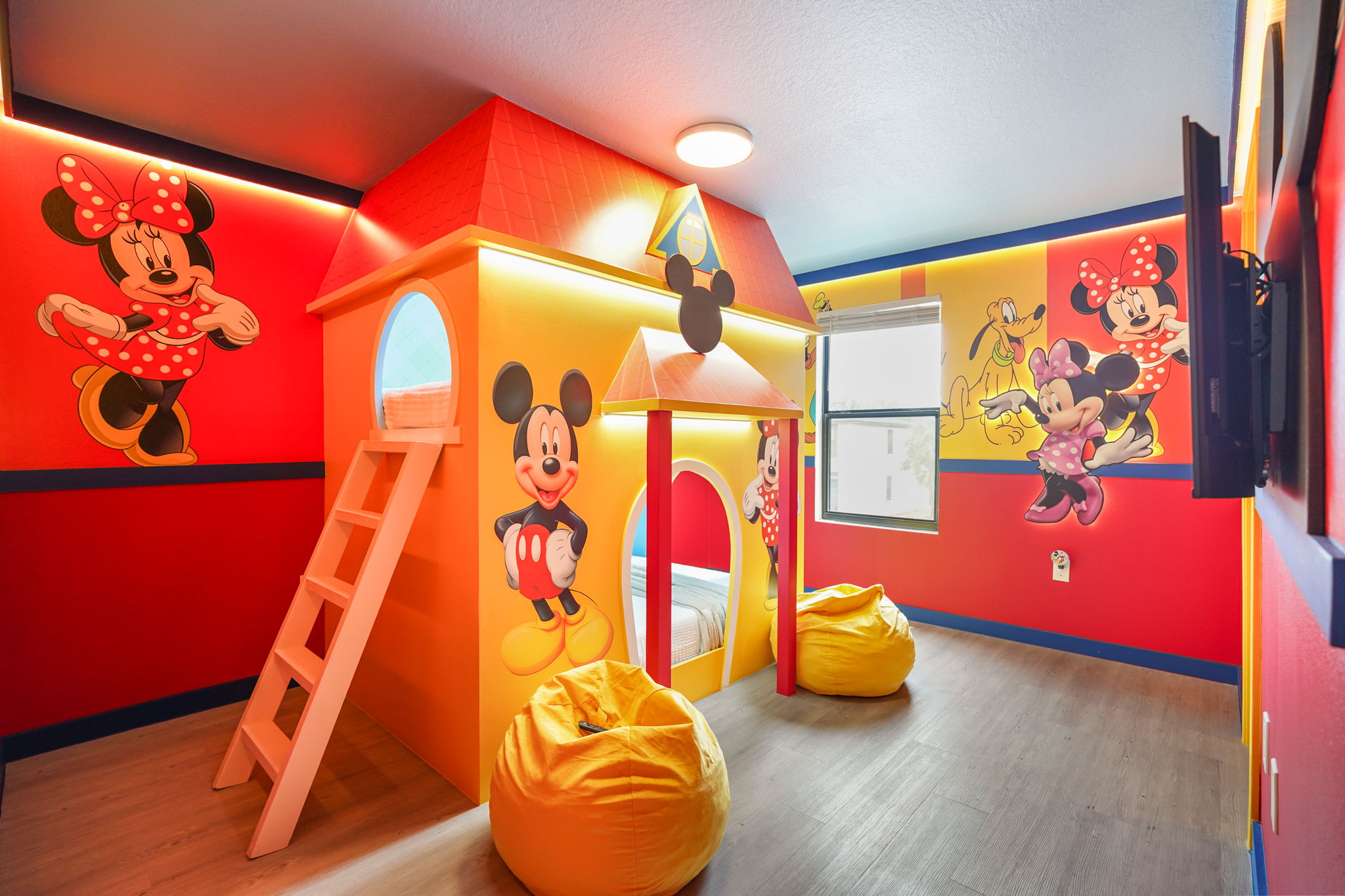 3 bedroom vacation townhouse at The Hub at Westside - Image 19