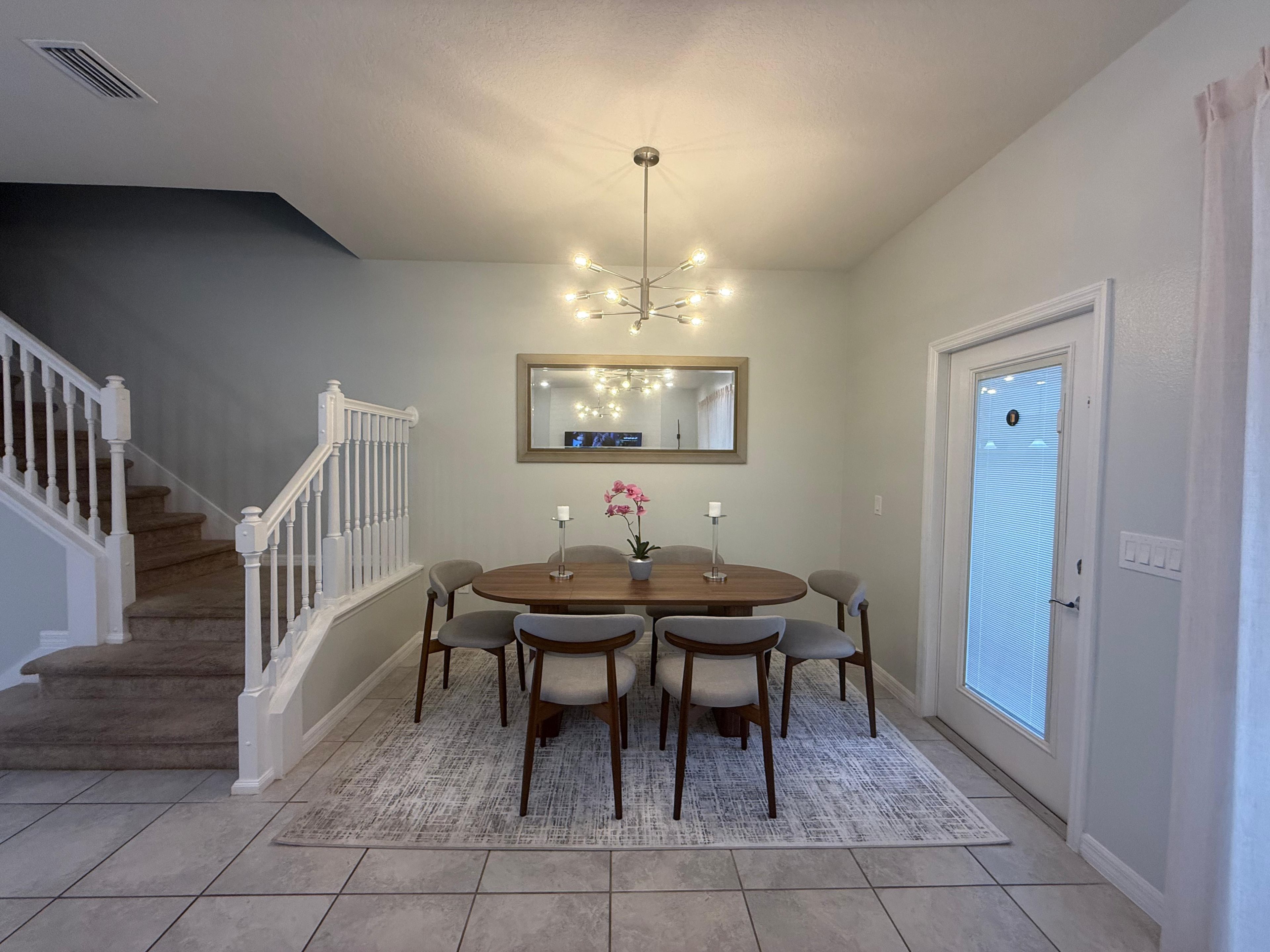 5 bedroom vacation townhouse at Solterra - Image 4