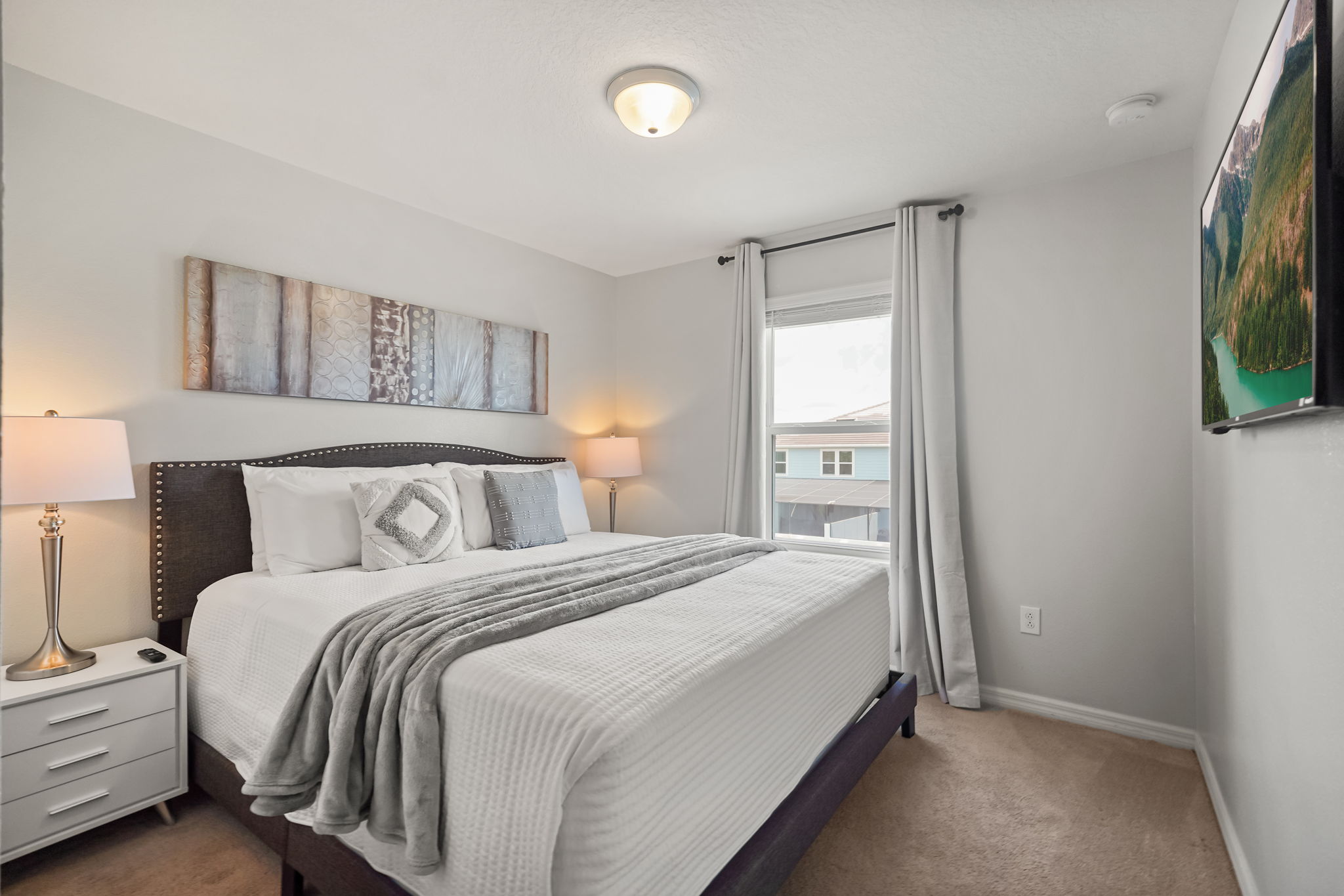 5 bedroom vacation townhouse at Solterra - Image 13