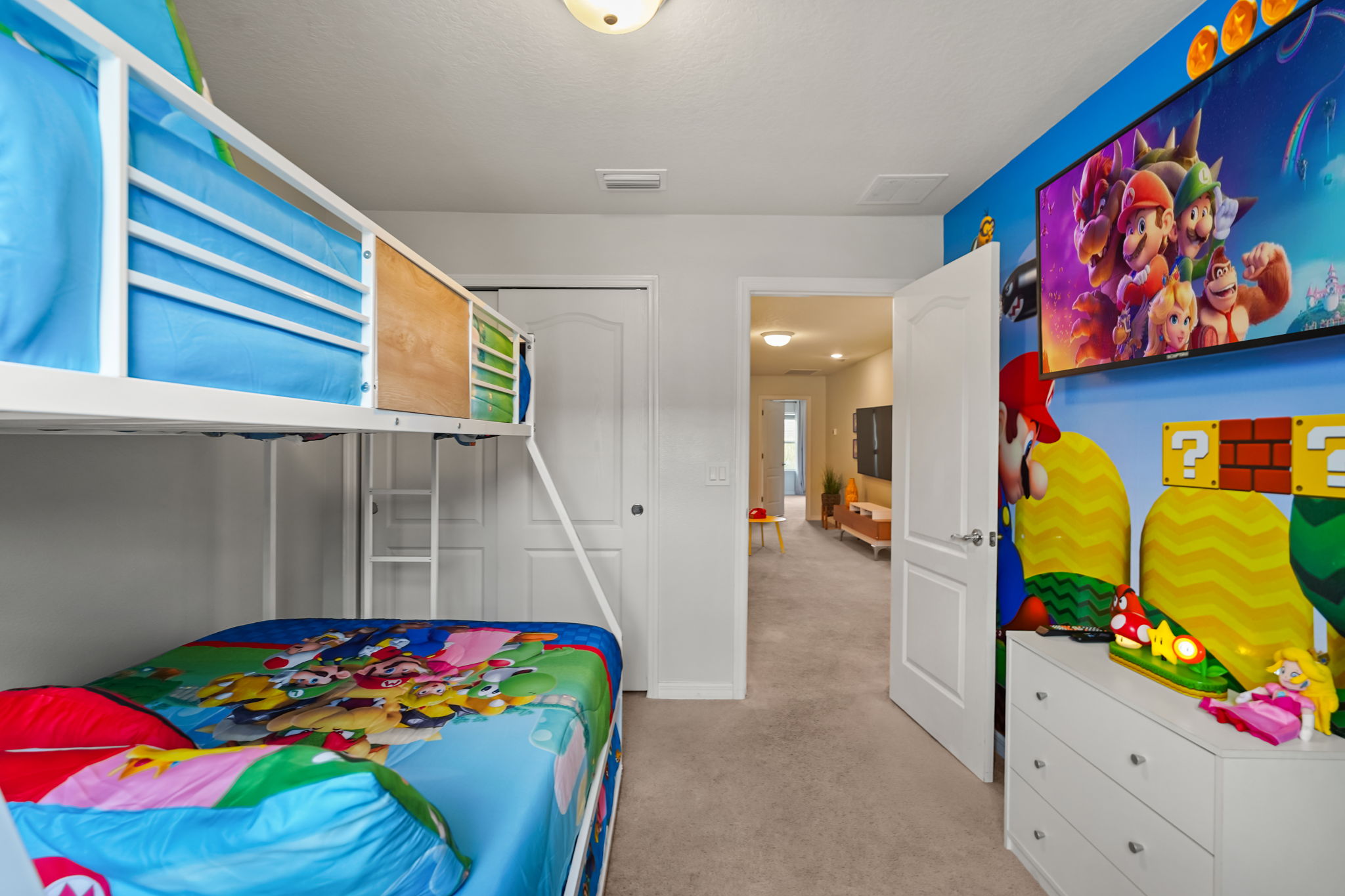 5 bedroom vacation townhouse at Solterra - Image 22