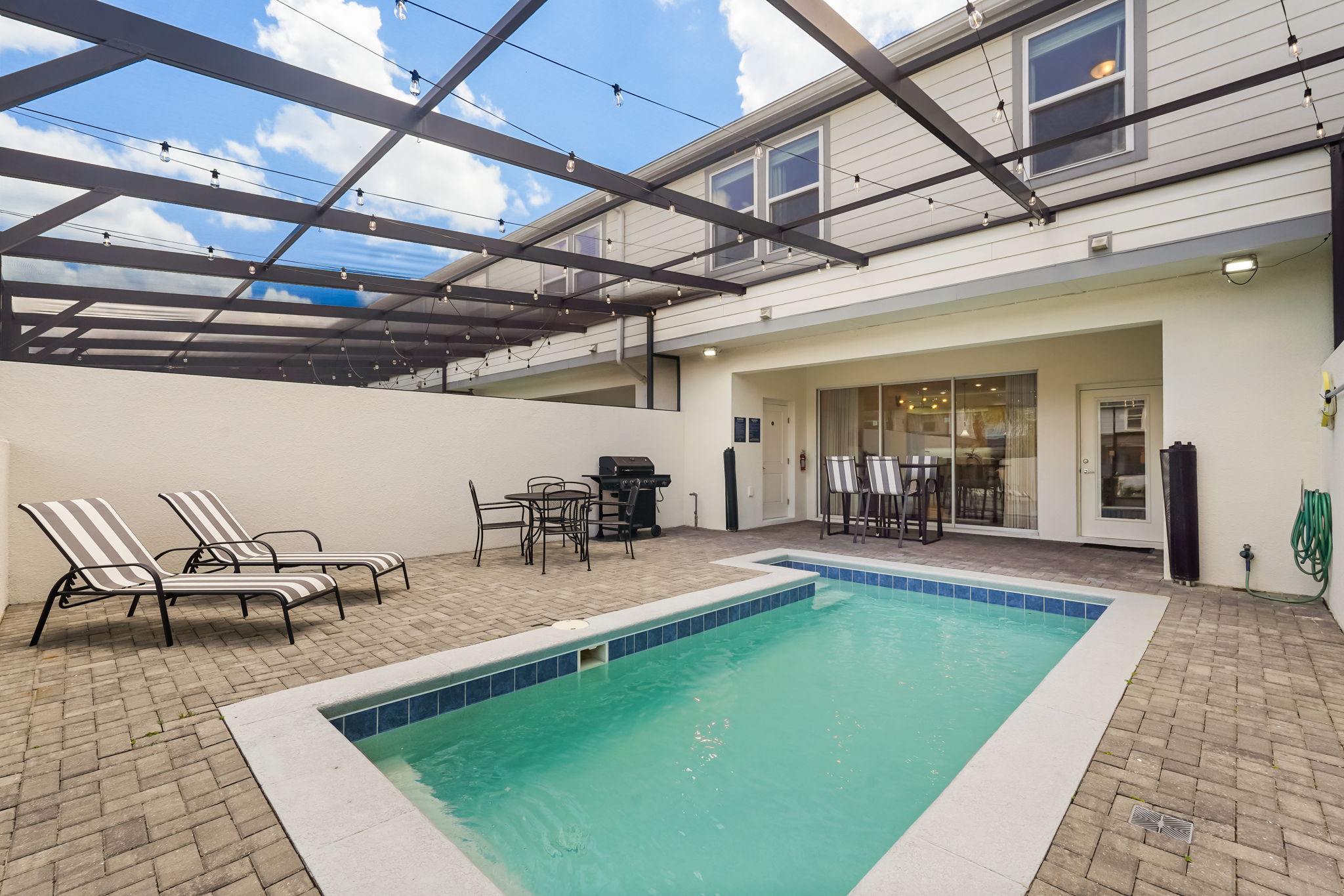 5 bedroom vacation townhouse at Solterra - Image 27