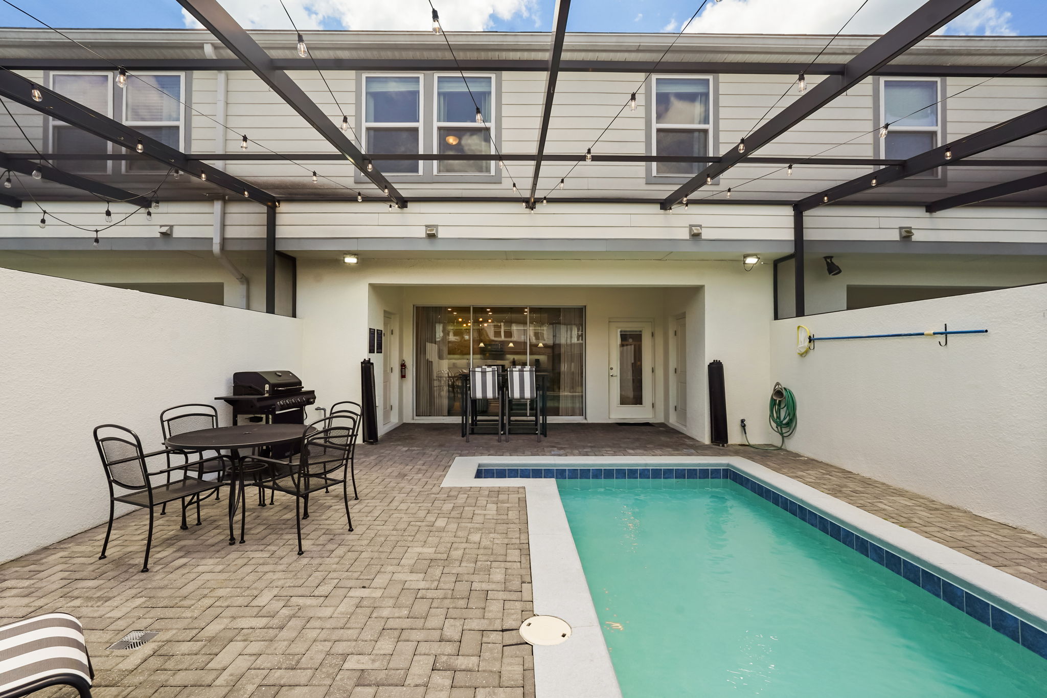 5 bedroom vacation townhouse at Solterra - Image 28