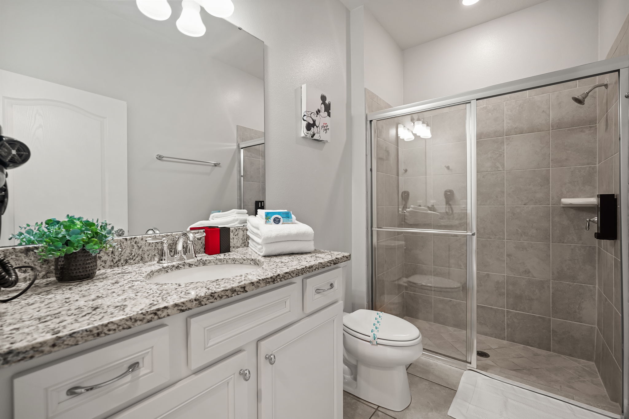 5 bedroom vacation townhouse at Solterra - Image 30