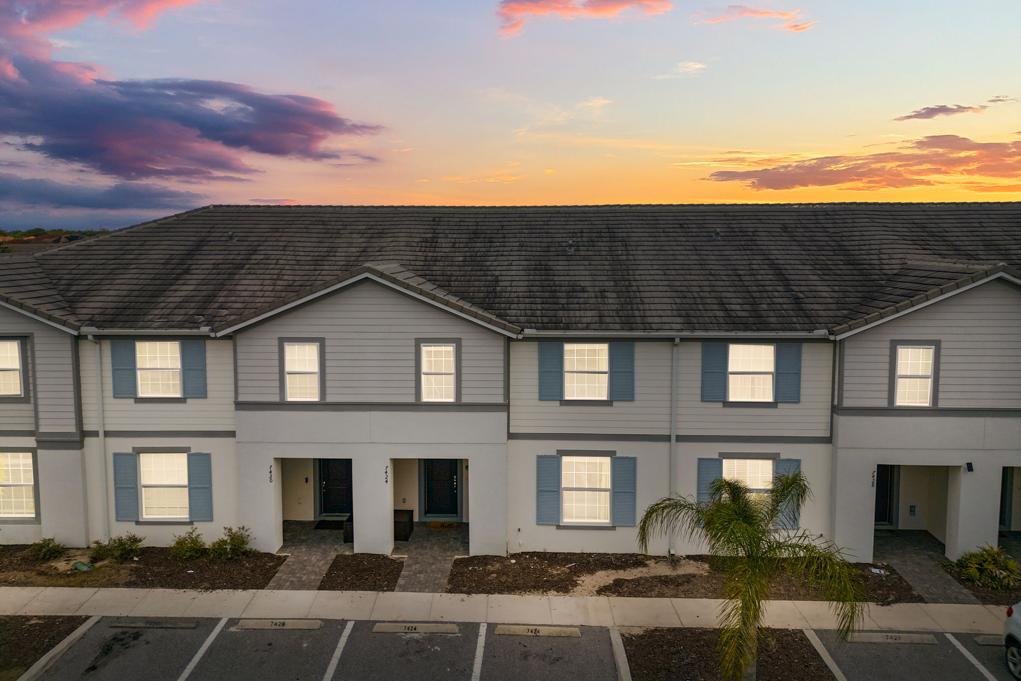 5 bedroom vacation townhouse at Solterra - Image 35